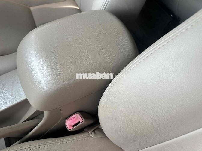 Toyota Fortuner 2010 2.7V - 90000 km