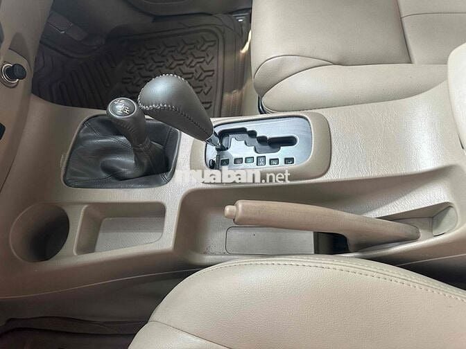 Toyota Fortuner 2010 2.7V - 90000 km
