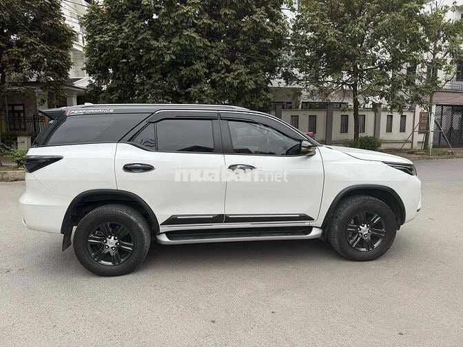 Toyota Fortuner 2022 2.4 4x2 AT - 36000 km