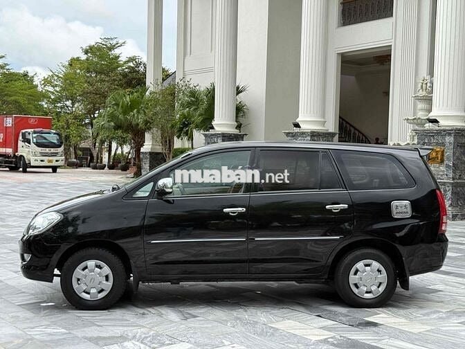 Toyota Innova 2007 J - 150000 km