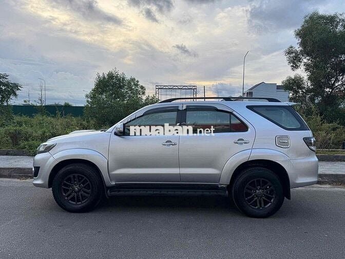 Toyota Fortuner 2015 2.5G - 90000 km gốc Huế