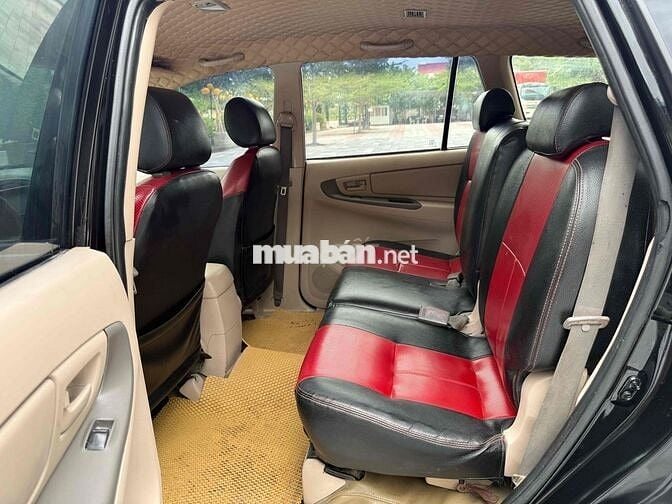 Toyota Innova 2007 J - 150000 km