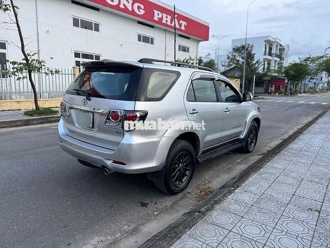 Toyota Fortuner 2015 2.5G - 90000 km gốc Huế