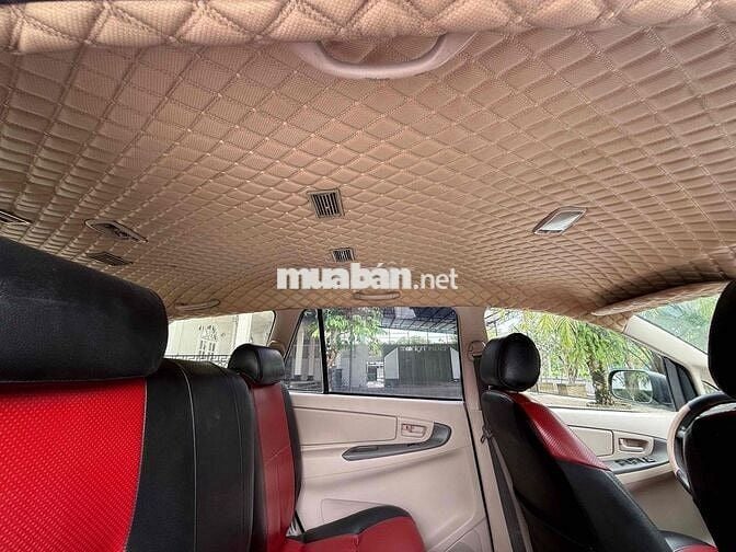 Toyota Innova 2007 J - 150000 km