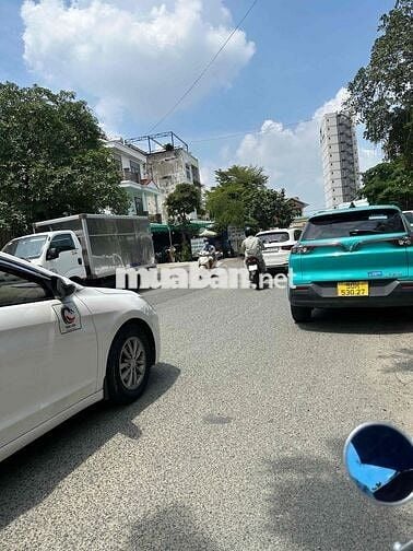 Nhà 4 Tâng Khu Biệt Thự Bên Sông Cao Cấp Sài Gòn