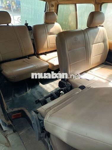 Toyota van ko niên hạn 9 chổ mới đăng kiểm