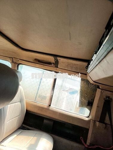 Toyota van ko niên hạn 9 chổ mới đăng kiểm