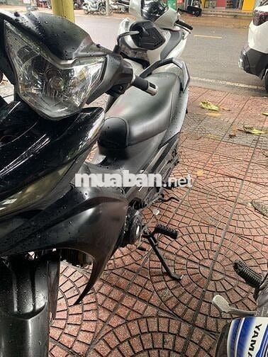 Yamaha năm 2019 đen nhám