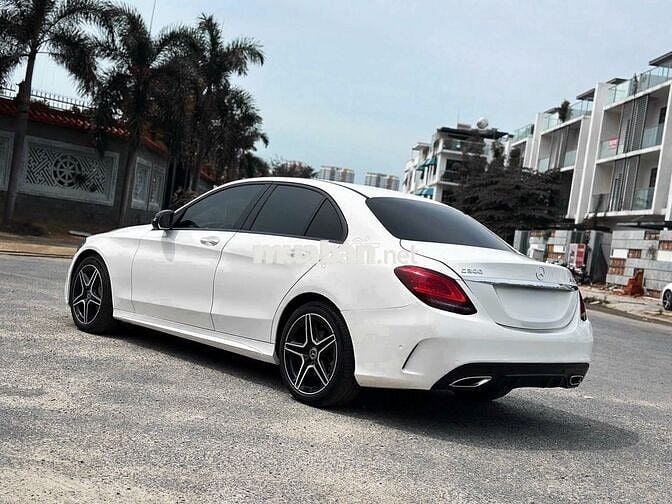 Mercedes Benz C300 AMG 2019