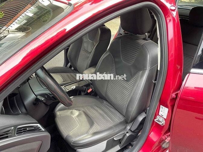 Ford Focus 2018 Sport 1.5L - 67000 km