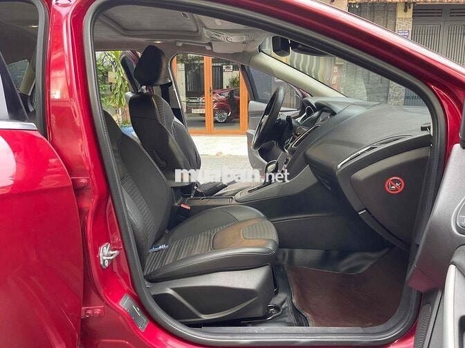 Ford Focus 2018 Sport 1.5L - 67000 km