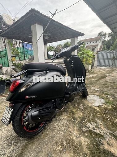 Vespa sprint 125 bản carbon 2024