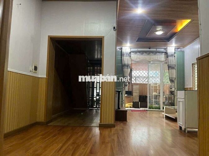 Nhà 140m2 có nội thất Hiệp Thành