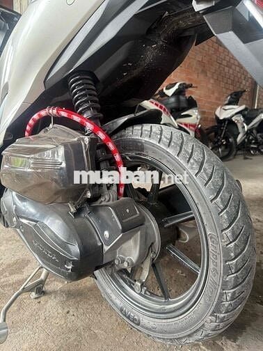 cần bán vario 150