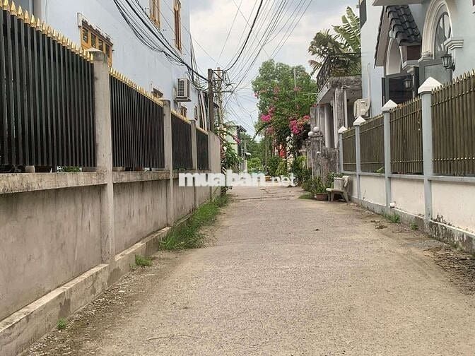 Nhà 140m2 có nội thất Hiệp Thành
