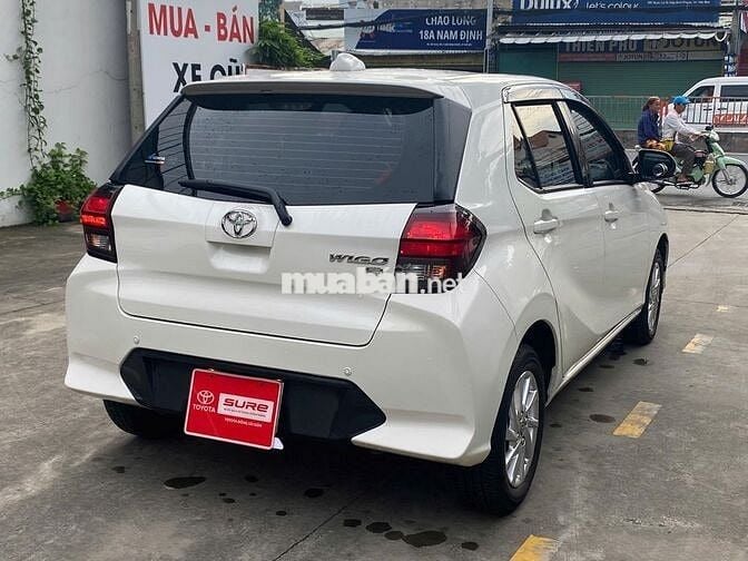 Toyota Wigo 2024 G 1.2 AT - 25.000 km