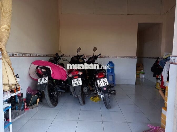 Nhà nguyên căn, 3 Phòng ngủ - Đường 42, P Hiệp Bình