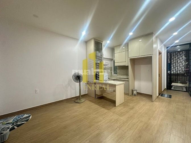 Cho Thuê Nhà Văn Phòng 1 Lầu giá 18 Triệu. Có Thang Máy