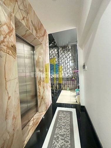 Cho Thuê Nhà Văn Phòng 1 Lầu giá 18 Triệu. Có Thang Máy