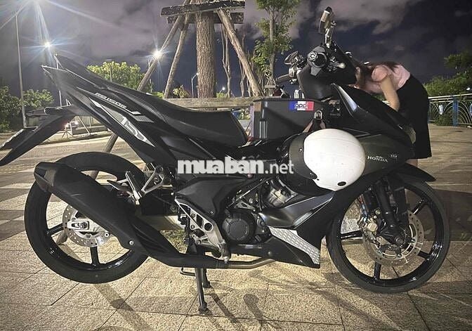 Cần đẩy nhanh Winner V2