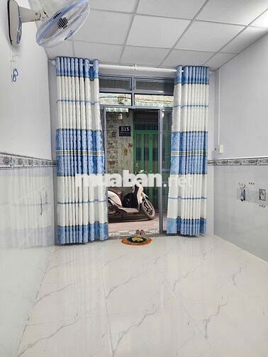 Cần bán căn nhà 3x7 DTSD , ngay cầu lớn , chợ nhị xuân , như video