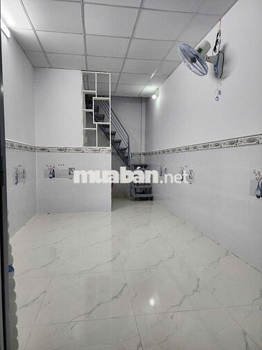 Cần bán căn nhà 3x7 DTSD , ngay cầu lớn , chợ nhị xuân , như video