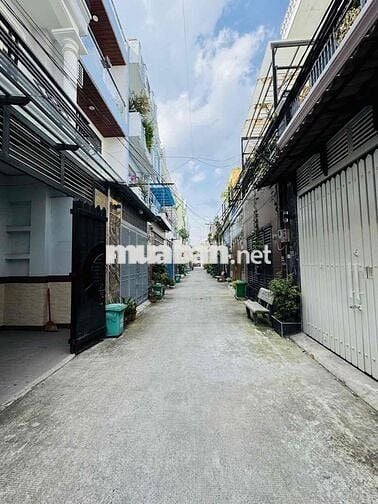 NHÀ 3 TẦNG LÂM THỊ HỐ Q12 - HẺM OTO TỚI CỬA - GIÁ 5TY2