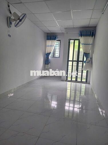 Cần bán căn nhà 3x7 DTSD , ngay cầu lớn , chợ nhị xuân , như video