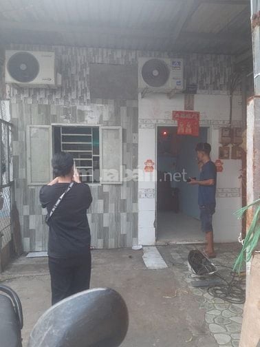 Bán nhà gấp huyện Bình Chánh 