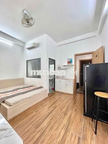 🏠Studio Cách mạng tháng8 quận3 27m2 cửa sổ trời Full nội thất giá 5tr8