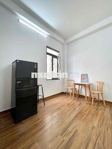 🏠Studio Cách mạng tháng8 quận3 27m2 cửa sổ trời Full nội thất giá 5tr8