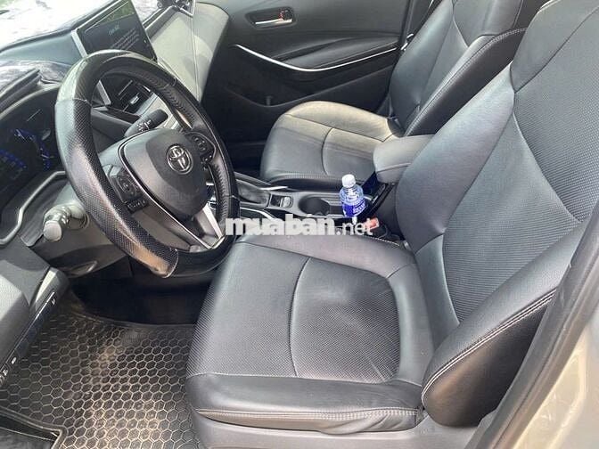Toyota Corolla Altis Hybrid 2022 - 46088 km