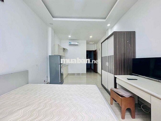 CHDV - THANG MÁY - NHÀ ĐẸP THOÁNG SÁT CHỢ THIẾC, BV CHỢ RẪY QUẬN 5