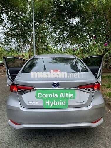 Toyota Corolla Altis Hybrid 2022 - 46088 km