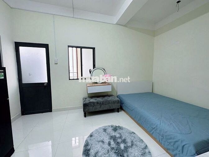 Mặt tiền Bạch Đằng P24 Bình Thạnh 40m2 FNT đẹp. Giá 5,5 triệu/ tháng