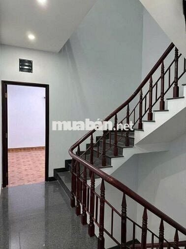 Cho thuê nhà mặt tiền Ngô Gia Tự , Q10 - 4x20 - Giá: 50 Triệu