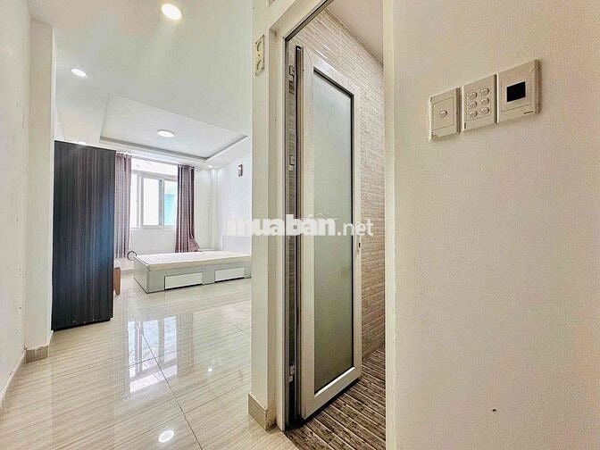 CHDV - THANG MÁY - NHÀ ĐẸP THOÁNG SÁT CHỢ THIẾC, BV CHỢ RẪY QUẬN 5