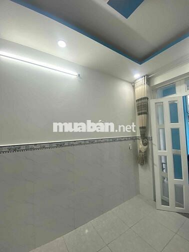 Nhà 50m2 , 1 trệt 1 lầu ,2 phòng ngủ ở gần chợ Nhị Xuân , Hóc Môn,