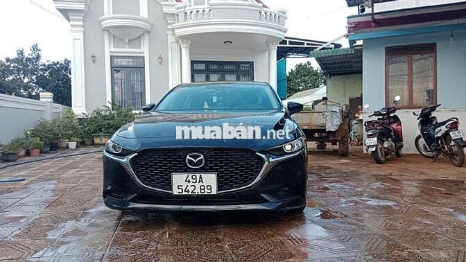 Mazda 3 2022 - 7900 km