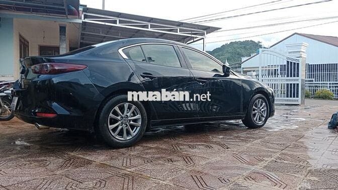 Mazda 3 2022 - 7900 km