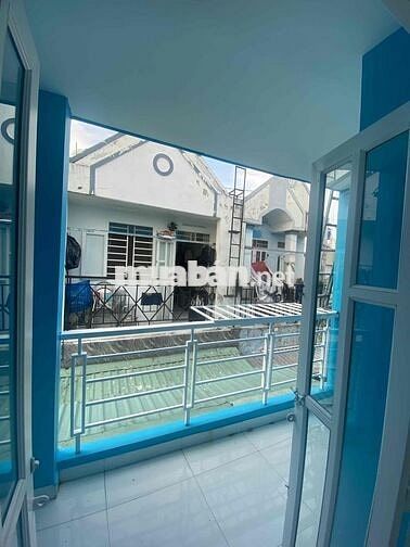 Nhà 50m2 , 1 trệt 1 lầu ,2 phòng ngủ ở gần chợ Nhị Xuân , Hóc Môn,