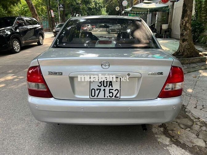 Xe Mazda 323 1 chủ đi cực giữ gìn ạ