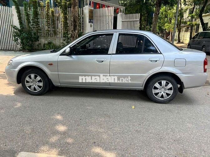 Xe Mazda 323 1 chủ đi cực giữ gìn ạ