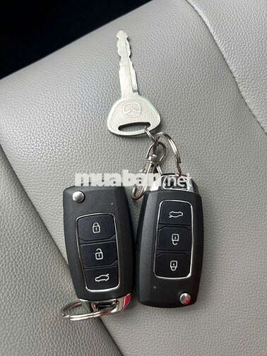 Xe Mazda 323 1 chủ đi cực giữ gìn ạ