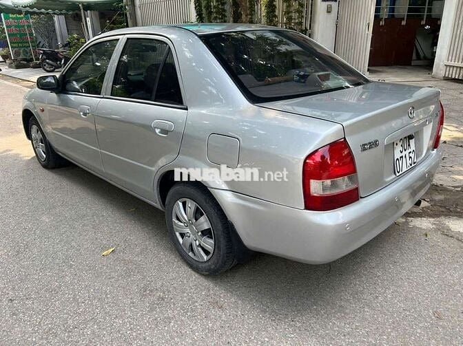 Xe Mazda 323 1 chủ đi cực giữ gìn ạ
