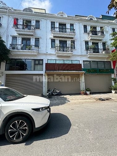 Liền kề Vip nhất Gia Lâm khu 31ha, 5 tầng thang máy kinh doanh 90m2