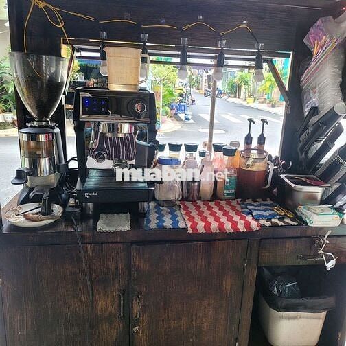 CẦN SANG LẠI MẶT BẰNG KINH DOANH CAFE 2 MẶT TIỀN NGAY QUẬN TÂN PHÚ