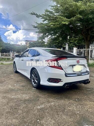 Honda Civic 2018 1.8 E - 200000 km