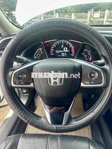 Honda Civic 2018 1.8 E - 200000 km