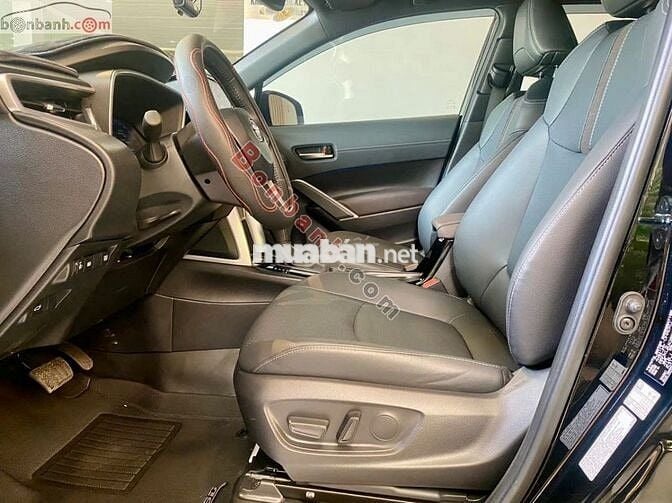 Toyota Corolla Cross 1.8V 2025 - 835 Triệu
